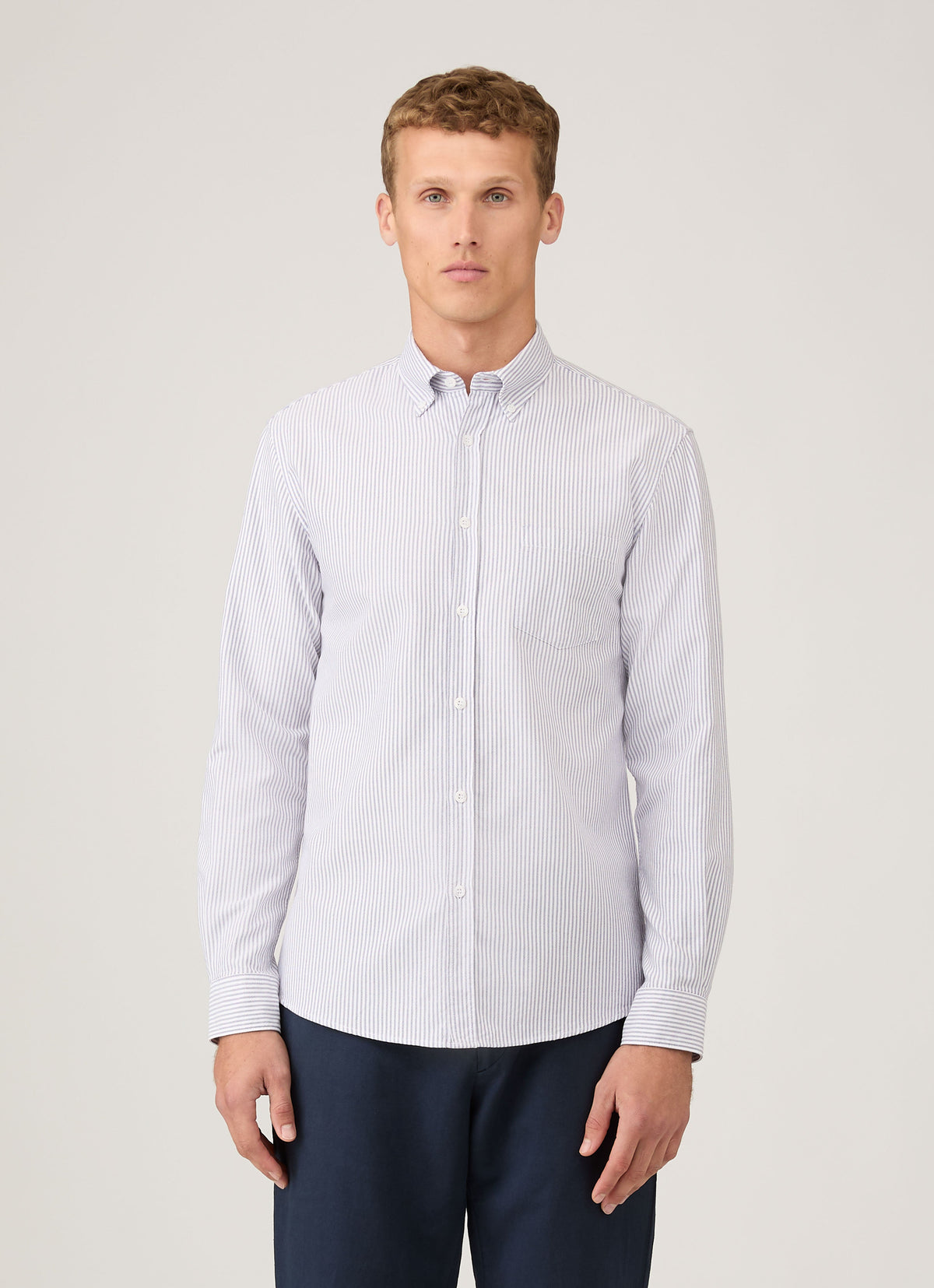 Men's Button Down Oxford Shirt in White/Navy