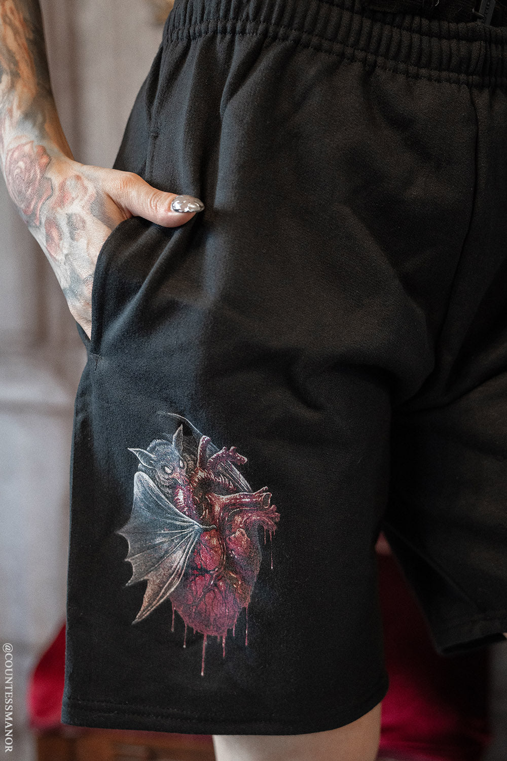 Bat Bite Sweat Shorts [Unisex]