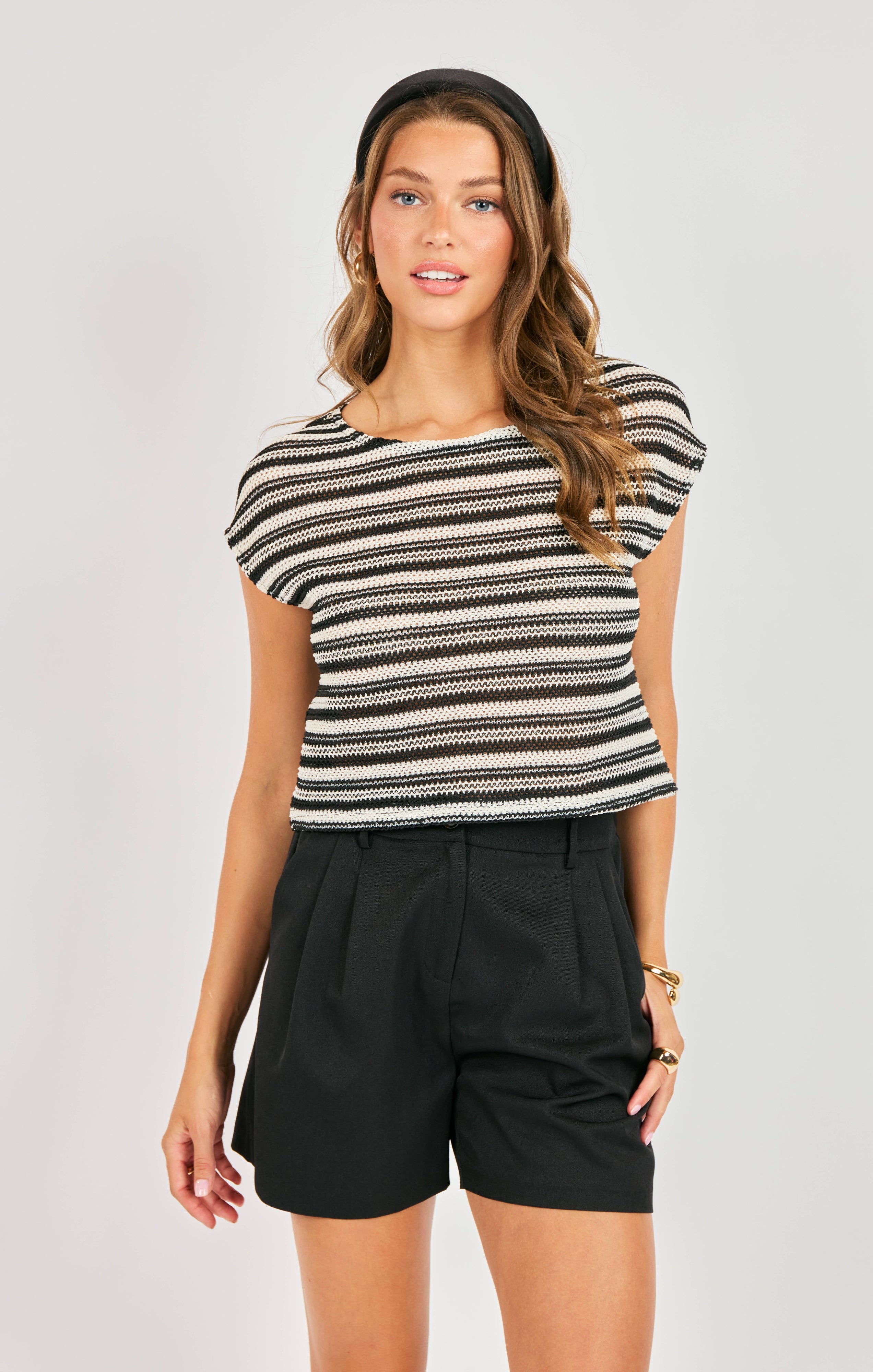Black / Ivory